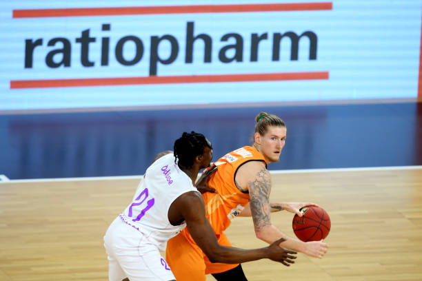 的赛场上 的赛场上