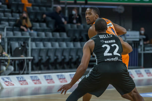 传姆巴佩个 传姆巴佩个